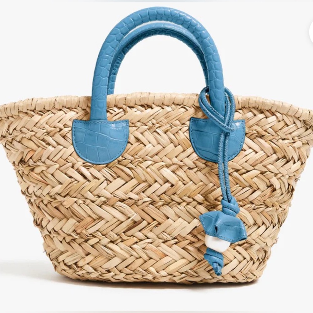NWT Pamela Munson Petite Beach and Towne Tote: Heritage Blue
